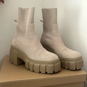 Steve Madden suede platform boots